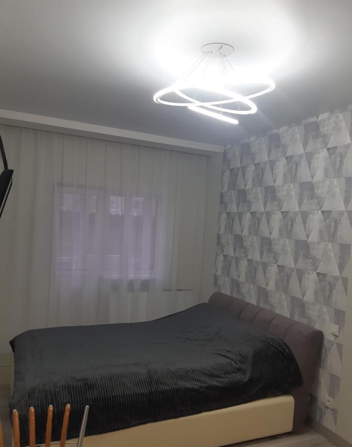 Apartmens On St. Fesenkovskaya 15 Apartment Kharkiv Bagian luar foto